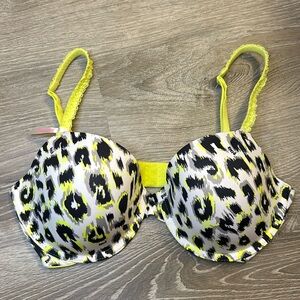 NWOT Victoria’s Secret PINK Bra - 36D